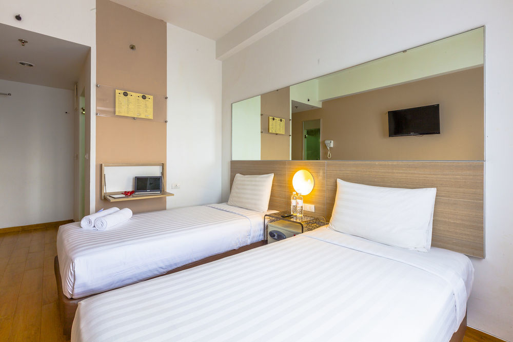 Monoloog Hotel Palembang Exterior foto